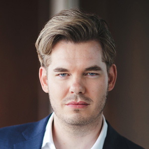 headshots-colour_0011_Offerin