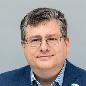 headshots-colour_0014_Abraham